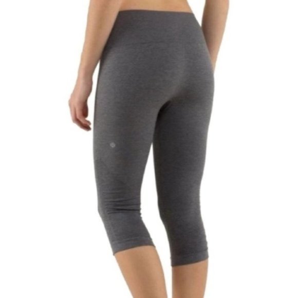 lululemon gray seamless crop compression tights size 4 - Picture 1 of 10